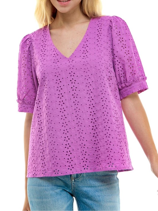 Draper James Tops - Draper James Violet Eyelet V-Neck Puff Short Sleeve Top 100% cotton sz S
